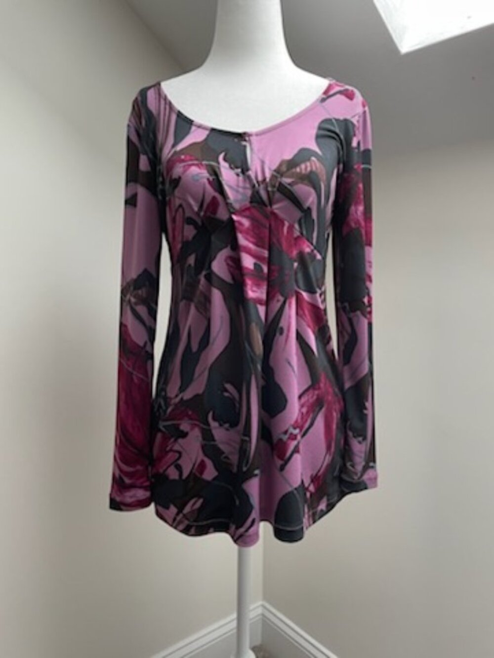 Daisy Fuentes Long Sleeve Scoop Neck Tunic Top (S)